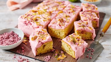 Nusskuchen mit Zucchini 