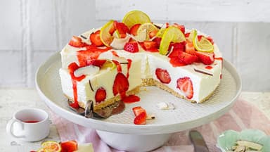 Erdbeer-Kokos-Cheesecake 