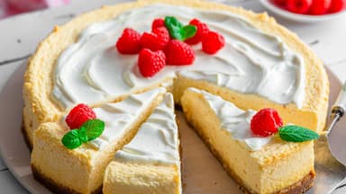 New York Cheesecake mit Himbeeren 