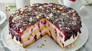 Frischkäsetorte mit Blaubeeren