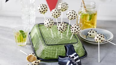 Fußball-Cakepops 