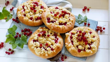 Johannnisbeer-Streusel-Taler 