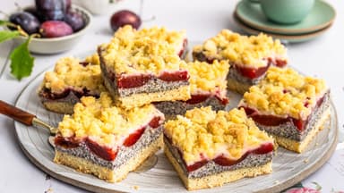 Zwetschgen-Mohnkuchen mit Quark