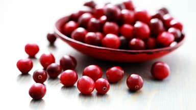 Cranberrys sind bepackt mit Antioxidantien, schmecken lecker und lassen sich in viele Rezepte integrieren