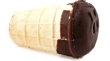 Kuchen im Waffelbecher - So backen Sie einen kreativen Kuchen im Waffelbecher