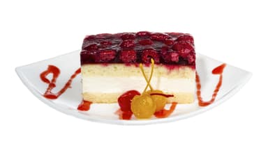 Himbeerkuchen mit feinem Biscuit, einer leckeren Cremen und fruchtigen Himbeeren