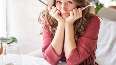 Keine Lust zu Essen - Hilfreiche Informationen über Ursachen, Symptome und Gegenmaßnahmen bei Appetitlosigkeit