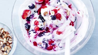 Beeren-Quark mit Nüssen von Weight Watchers