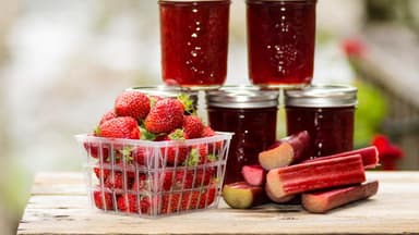 Rezept für leckere Erdbeer-Rhabarber-Marmelade