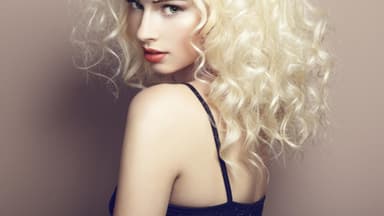 Frisuren für schmales Gesicht - So finden Sie für Ihre Gesichtsform die perfekte Frisur 