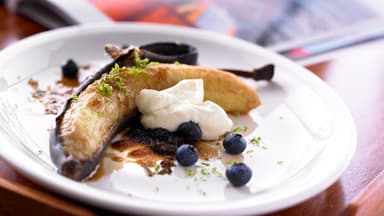 Dessert aus gegrillter Banane