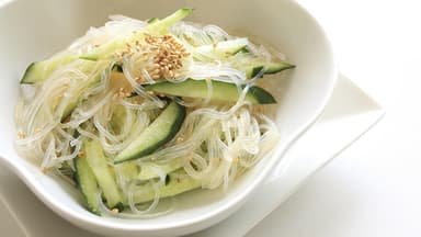 Rezepte mit Glasnudeln - Leckere Wok- Gerichte ganz einfach selber machen 