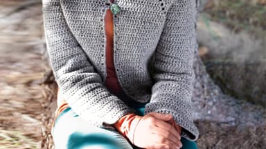 Graue Strickjacke Strickanleitung zum Nachmachen