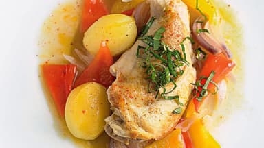 Kaninchenkeule mit Paprikagemüse