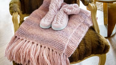 Kuscheldecke aus Alpaka-Merino-Garn
