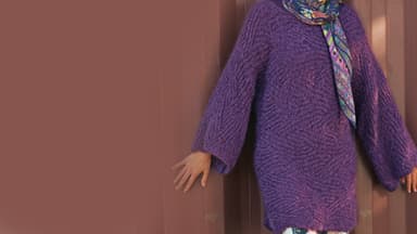 Lila Laune Pulli