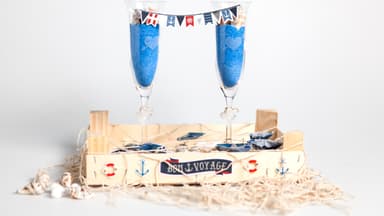 Maritime Geschenkbox mit Sektgläsern 