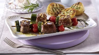 Mediterrane Schaschlik-Rosmarinspieße - Bringt die mediterrane Küche auch auf den Gill 
