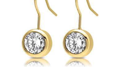 Schicker Ohrenschmuck aus Gold