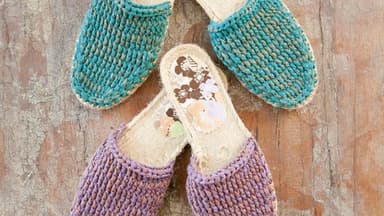 Schuhe in rosa und türkis