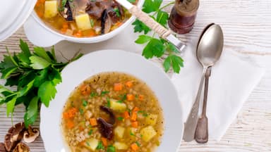 Polnische Graupensuppe