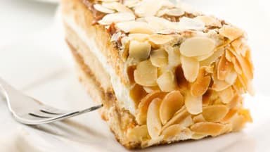 Das Rezept für die schwedische Mandeltorte finden Sie hier