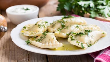 Gefüllte Pierogi ruskie Teigtaschen