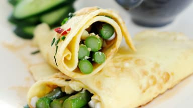 Crêpes gefüllt mit Spargel