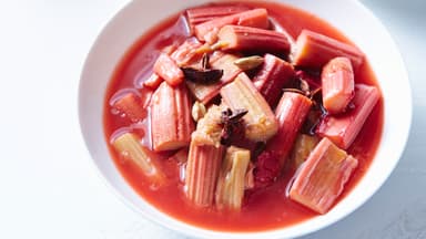 Leckerer Rhabarberkompott - Das Rezept finden Sie hier bei uns