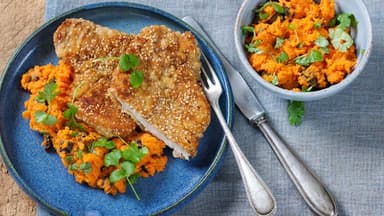 Sesamschnitzel mit Süßkartoffelpüree Rezept
