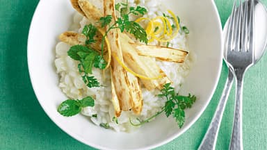Spargel-Risotto mit Kerbelsalat