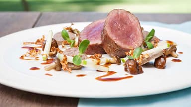 Straußenfilet mit Apfel und Sellerie