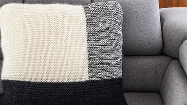 Strickanleitung Kissenhülle in Schwarz-Weiß