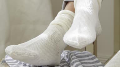 Weiße Sommersocken