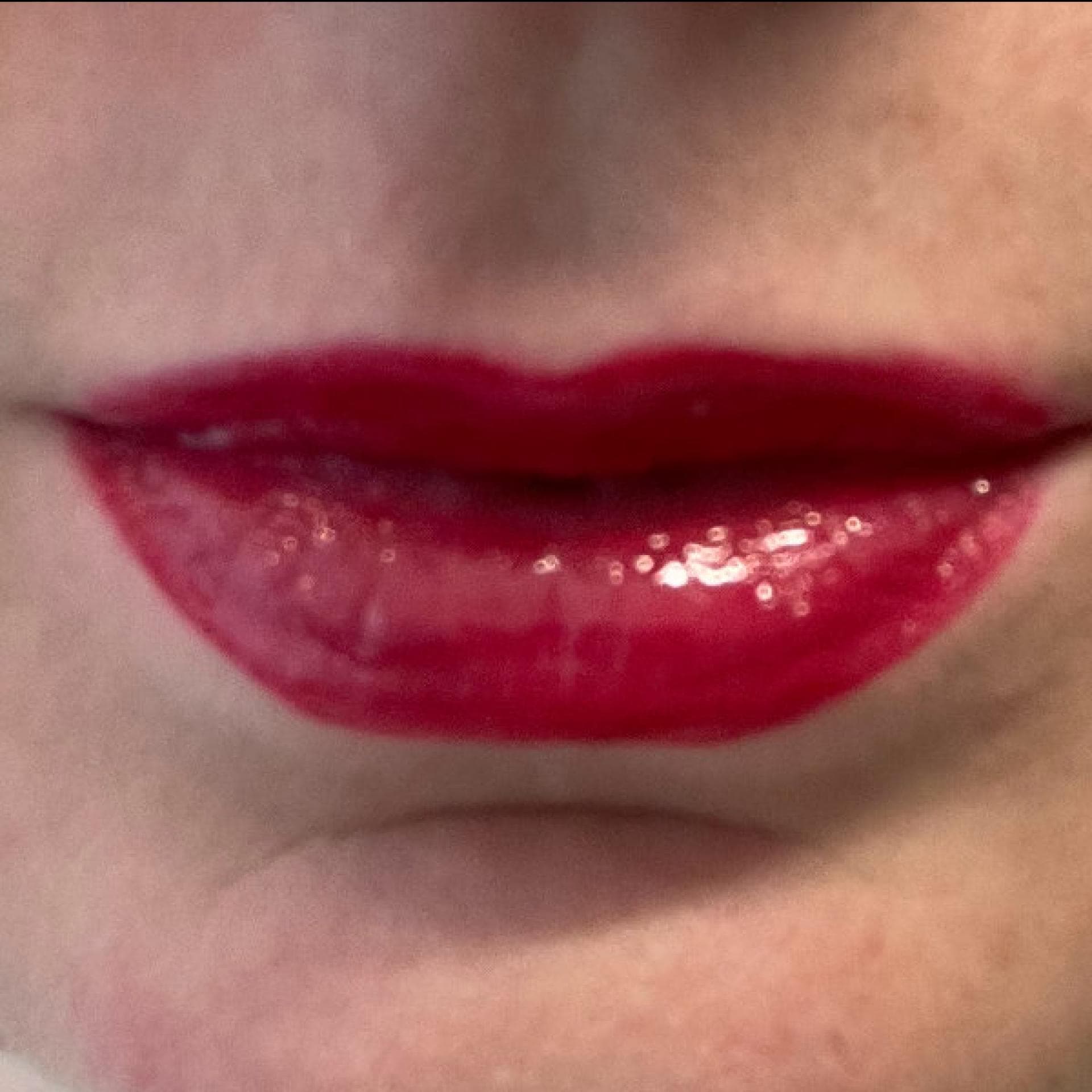 Lippen größer schminken Lippenstift auftragen