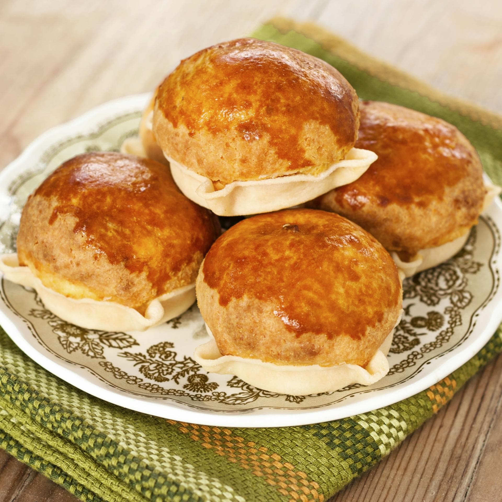 Pardulas mit Ricotta werden in Italien sowohl herzhaft oder süß gereicht.