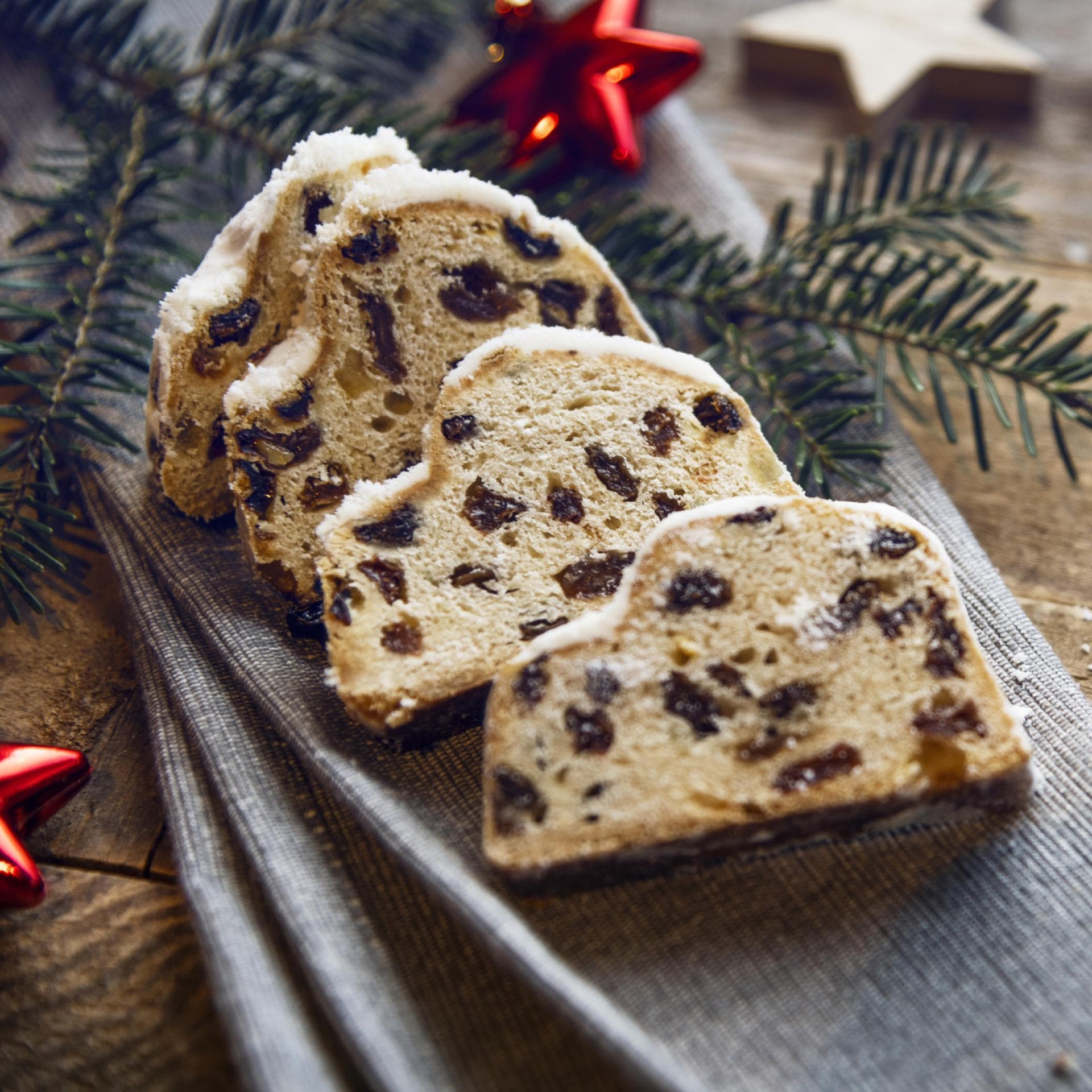 Stollen richtig lagern: Mit diesen 3 Tipps bleibt's saftig