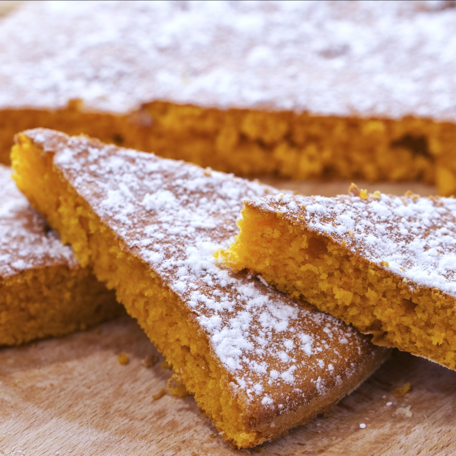Gesunder Möhrenkuchen Gesunder Möhrenkuchen - Leckere gesunde Kuchen schnell und einfach selber backen