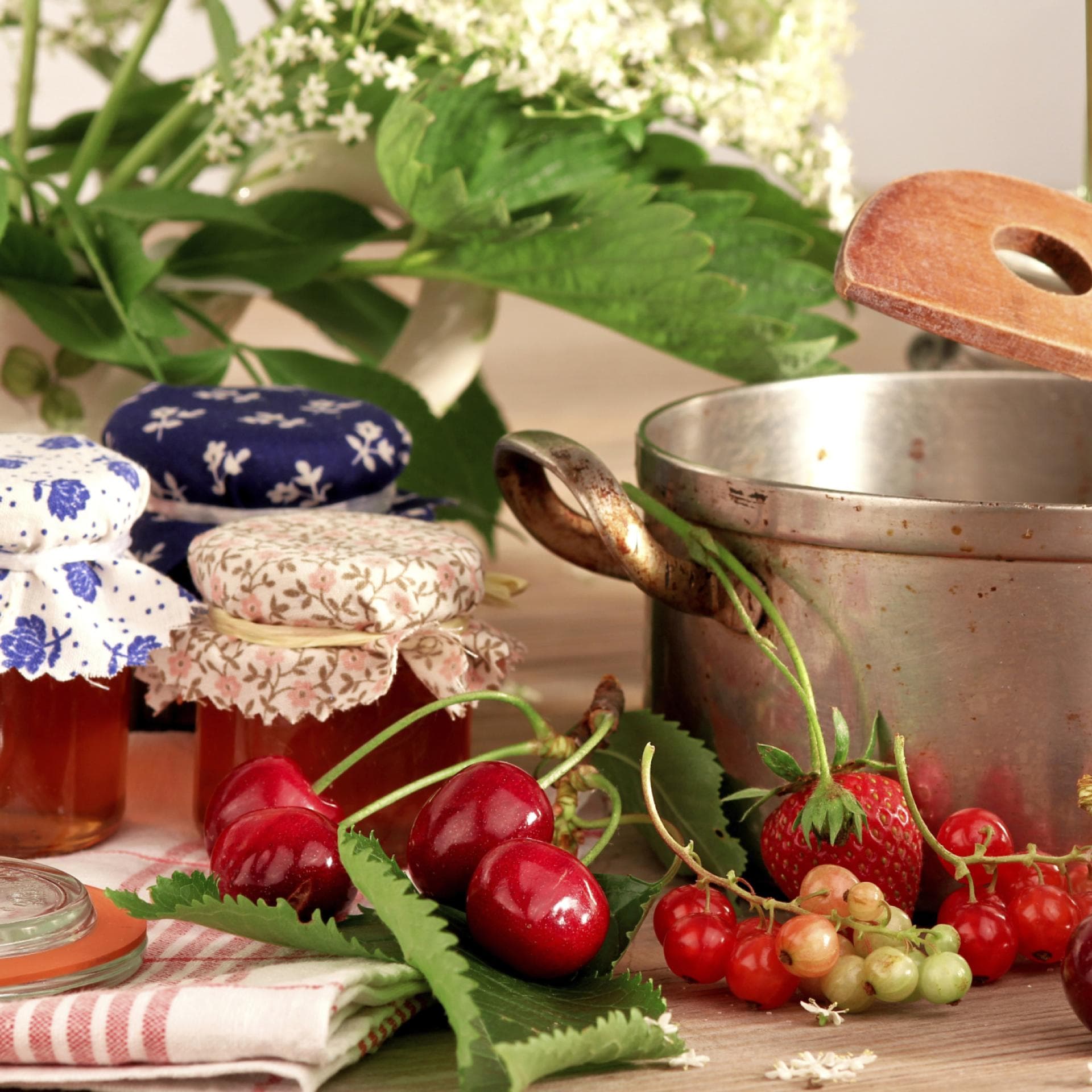 Marmelade einkochen - So kochen Sie Marmelade ohne Gelierzucker ein