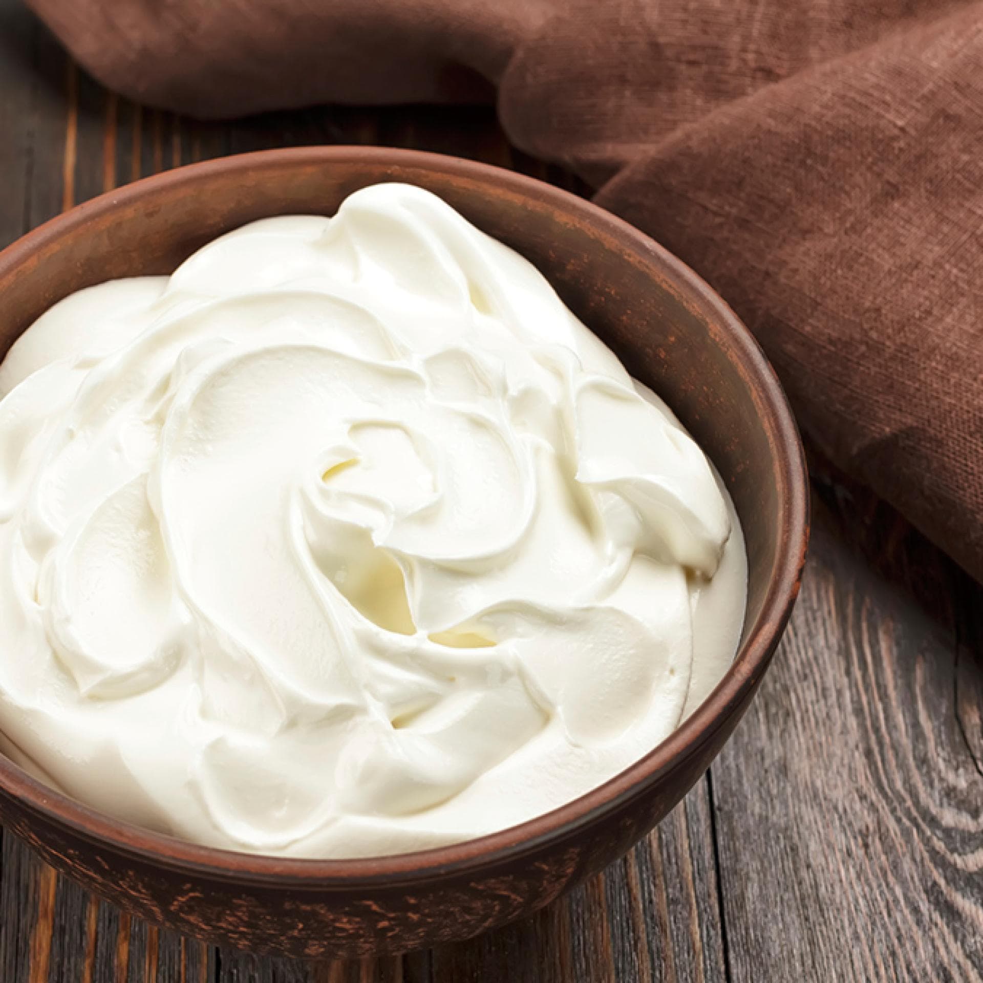 Schale mit Frischkäse-Dip - So machen Sie einen leckeren Frischkäse-Dip