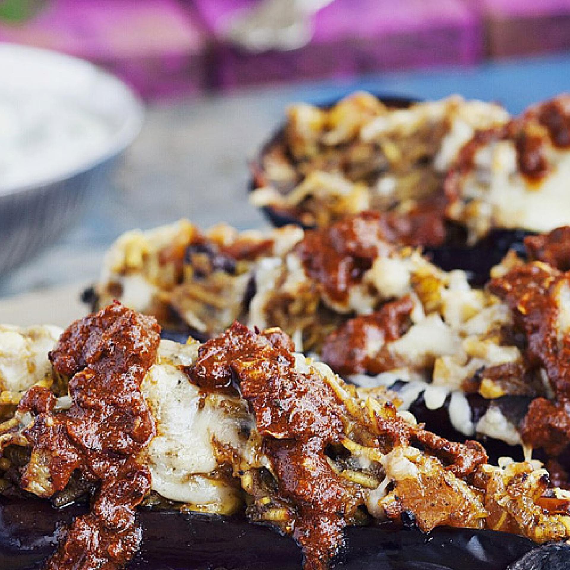 Gefüllte Aubergine mit laktosefreiem Joghurt - hier gibt es das Rezept