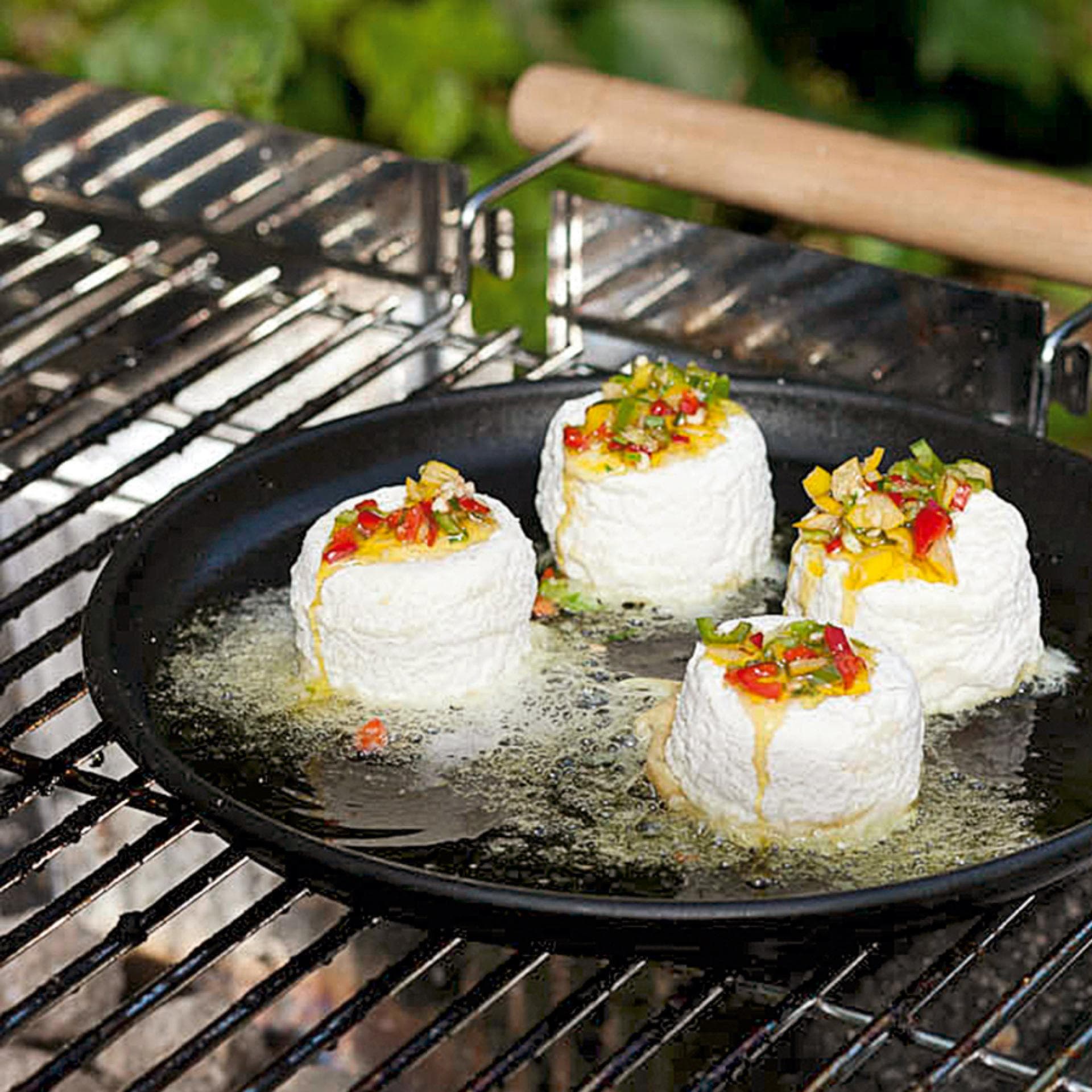 Gegrillter Ziegenkäse - So gelingen Ihnen ganz einfach leckere vegetarische Grill-Rezepte 