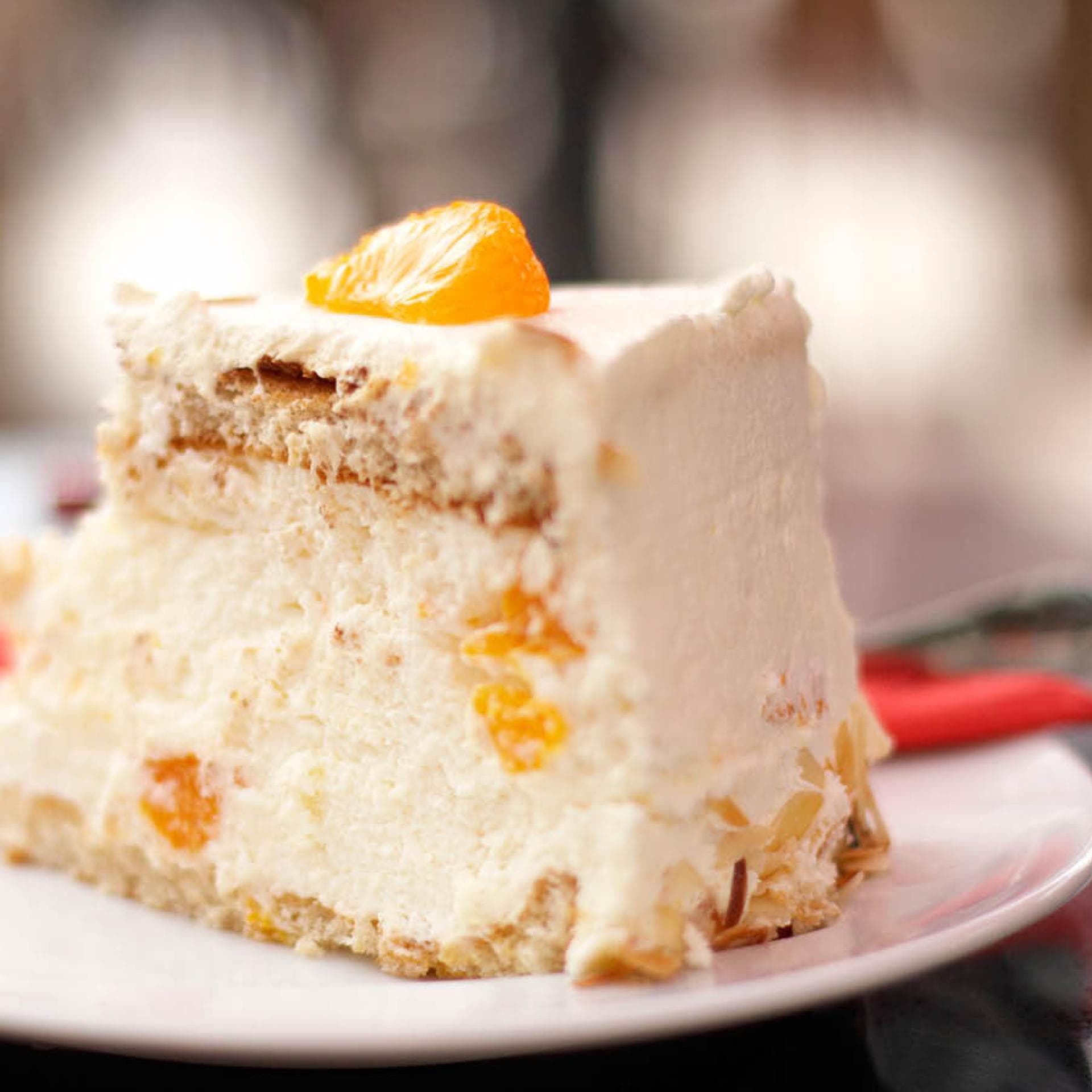 Fanta-Kuchen mit Mandarinen-Schmand Fanta-Kuchen mit Mandarinen-Schmand