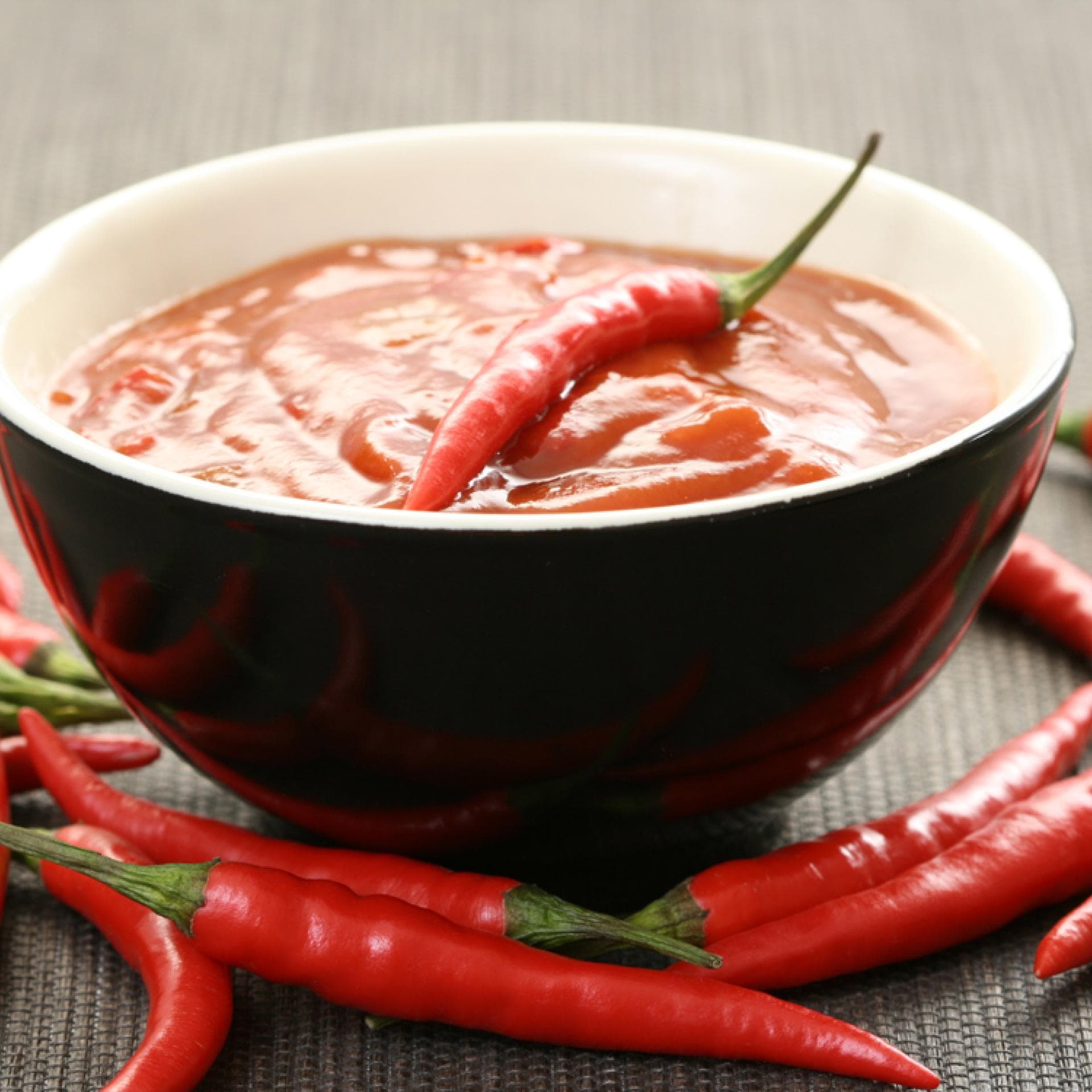Salsa - So machen Sie einen scharfen und einfachen Salsa-Dip