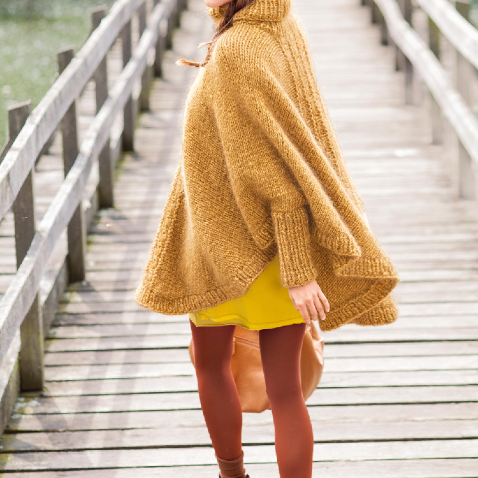 Stricken Heft 21/13: Poncho mit Rollkragen