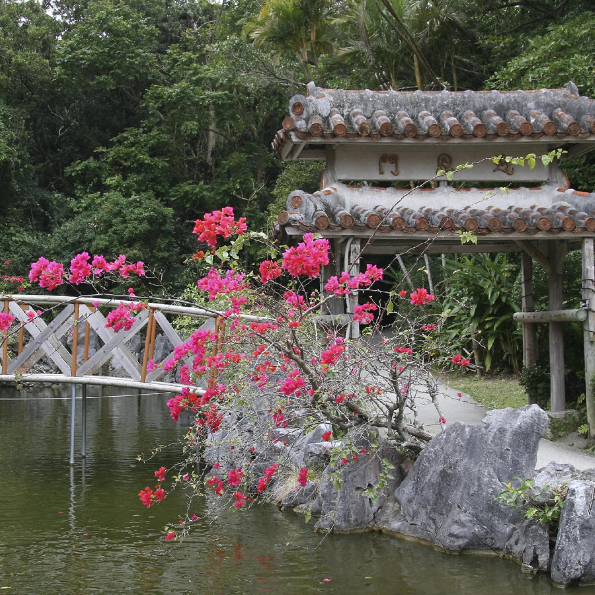 tempel-okinawer 