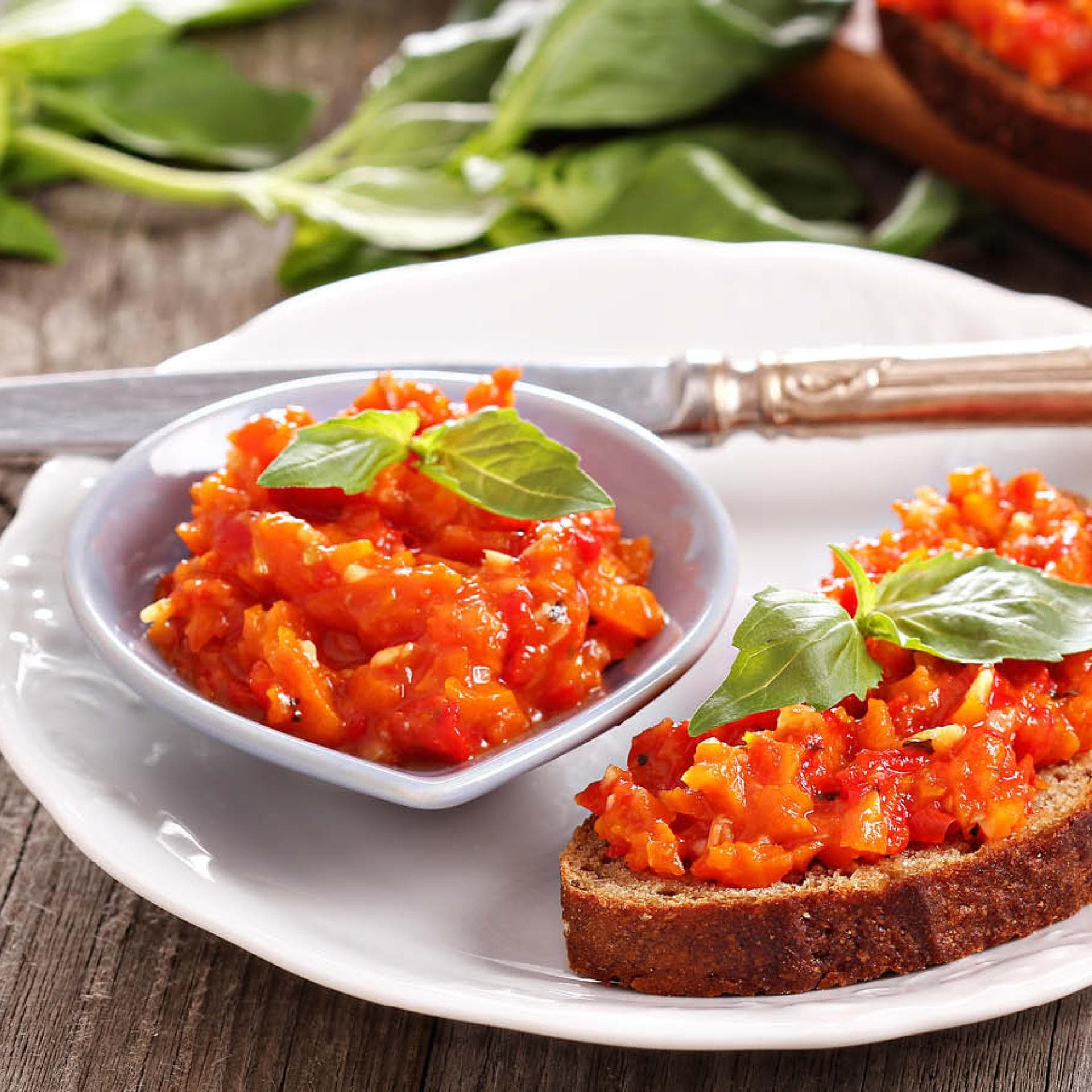 Veganer Brotaufstrich Veganer Brotaufstrich: Tomatenaufstrich