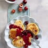 Pfannkuchen mit Picota-Kirschen