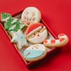 Bunte Weihnachtsplätzchen in einer Box.