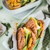 Vegetarisches Gemüsesandwich mit Möhrenmus
